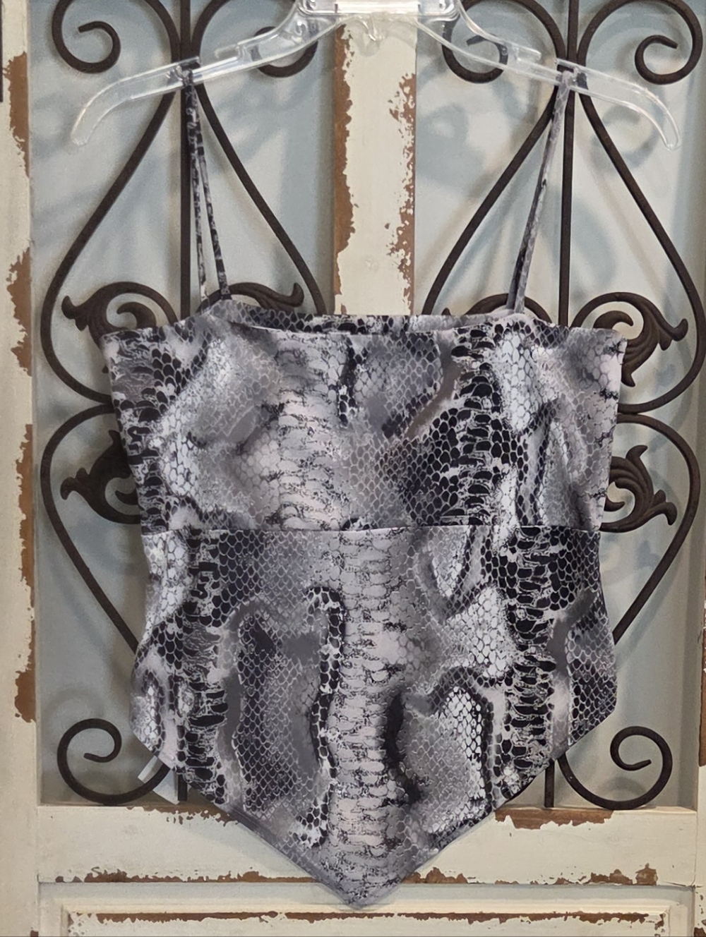 LA Movers Snake Print Camisole Top Handkerchief Hem Y2K USA Sz L
